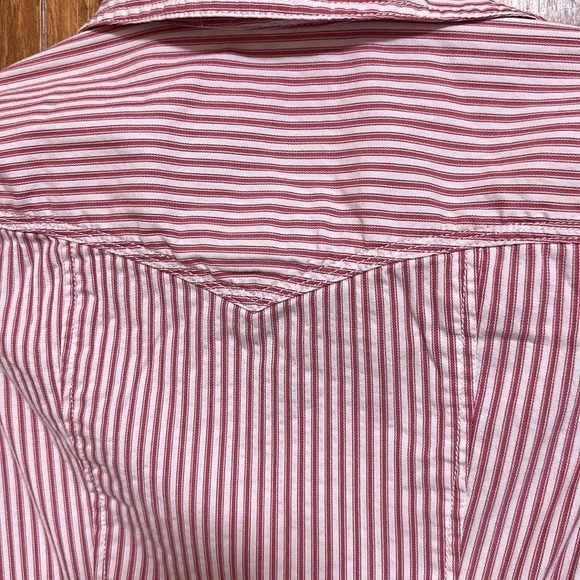 Guess Jeans Stretch Long-sleeved V-Neck Button down Shirt Red|White Stripes XS - Picture 5 of 7